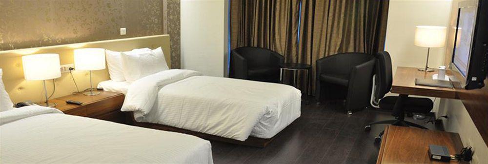 Fabhotel Prime Sage New Delhi Eksteriør bilde